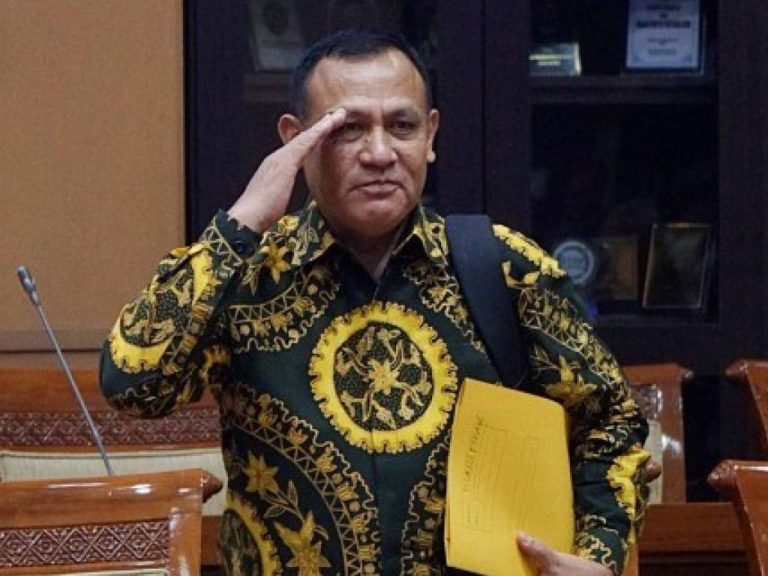 Ketua KPK Firli Bahuri Sebut Dua Cara Tekan Korupsi - Baca Jogja