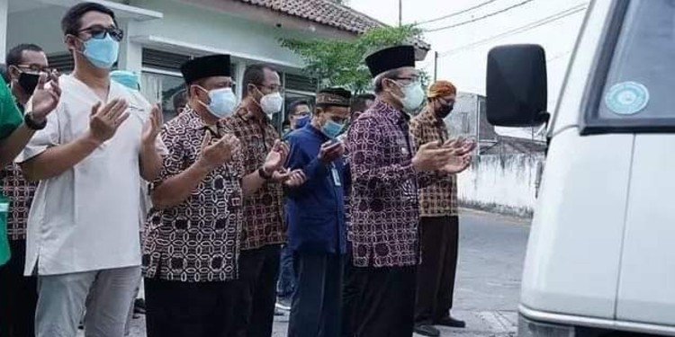 jenazah perawat