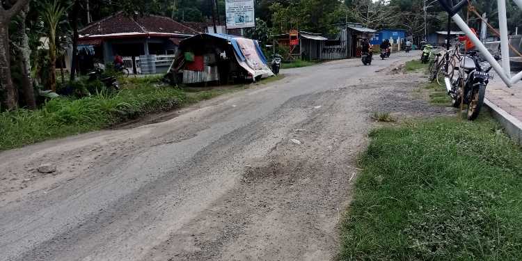 jalan rusak rowo jombor klaten