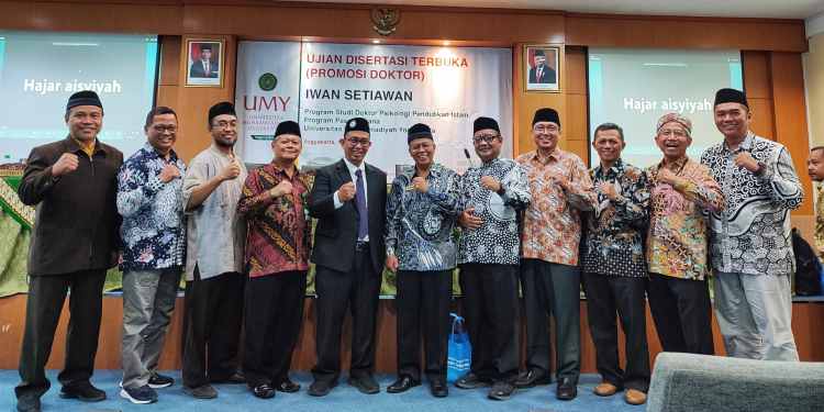 promosi doktor iwan setiawan