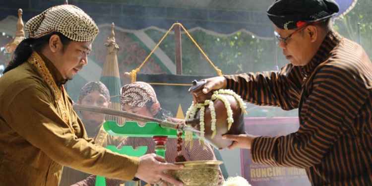 ritual jamasan pusaka