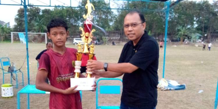 piala rektor UAJY