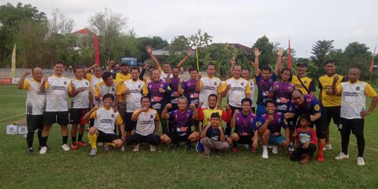 Sepak bola 40+