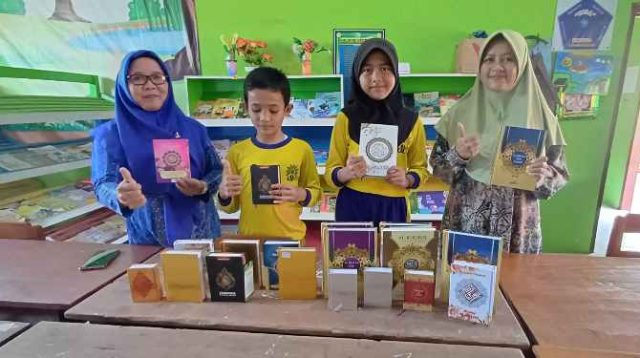 Wakaf Alquran dari UMY