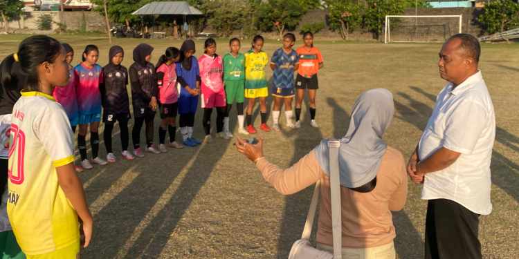 sepak bola putri