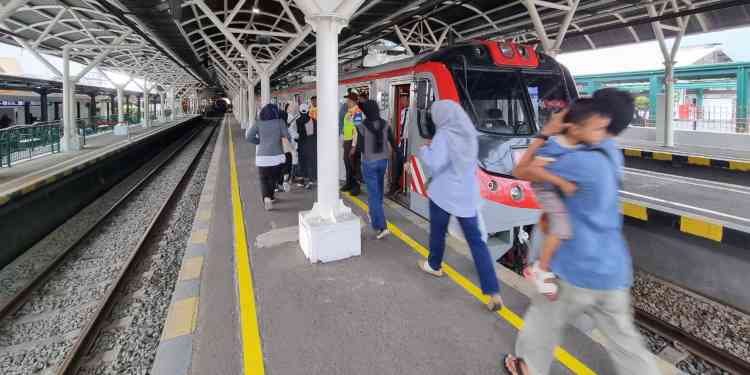 KRL Jogja Solo