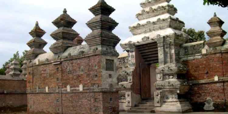 Makam Raja Mataram Kotagede