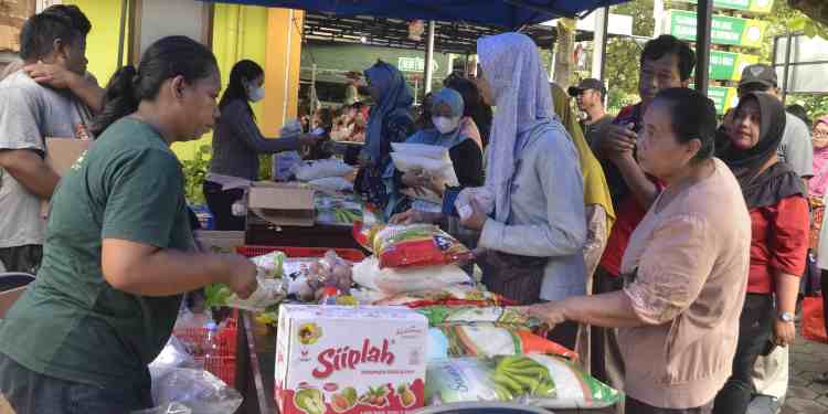 Pasar Murah Goes To Kemantren