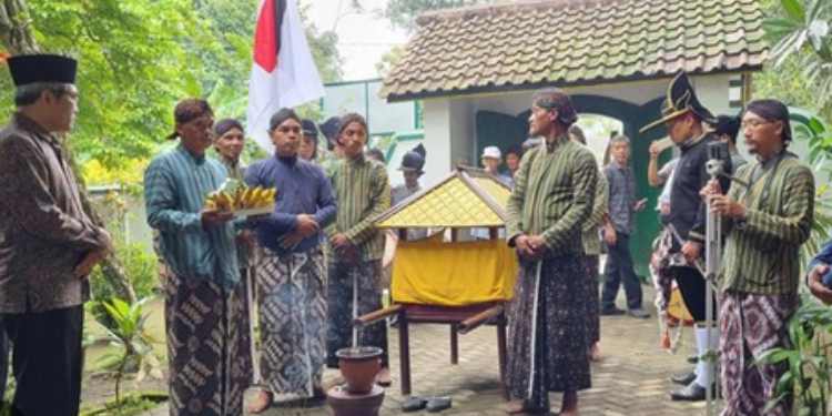 kirab Siraman Petilasan Selo Gilang Lipuro