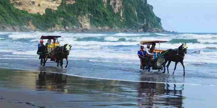 pantai parangtritis bantul