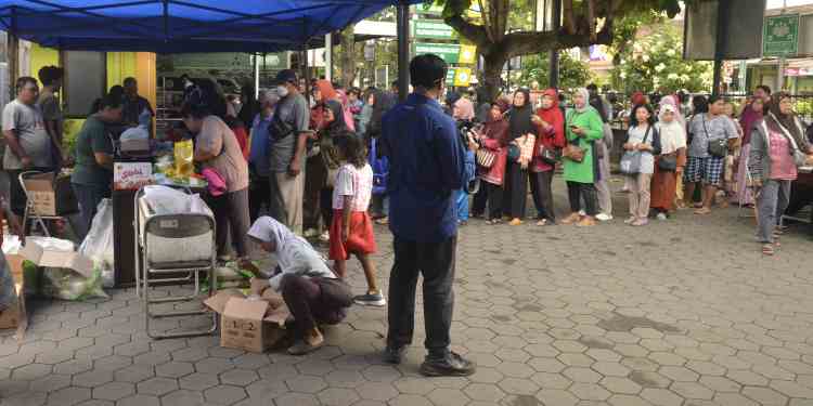 pasar murah kemantren