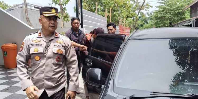 polisi datangi tkp