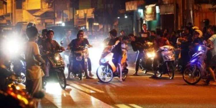 ilustrasi geng motor