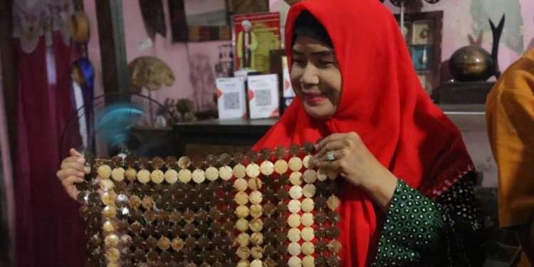 Tas batok kelapa Bantul