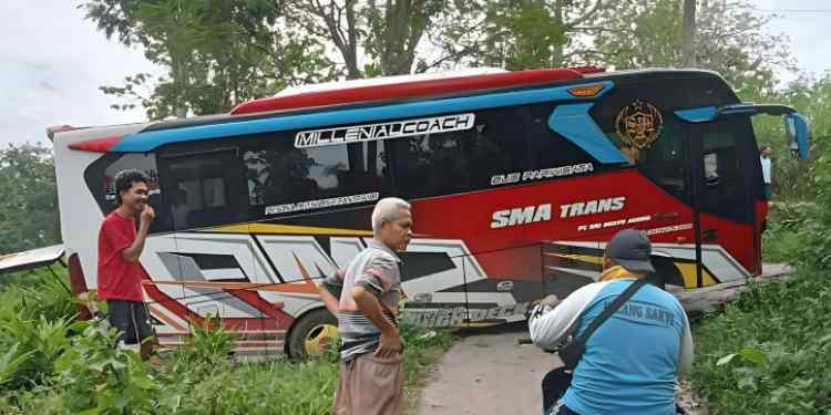 bus tersesat bus tersesat