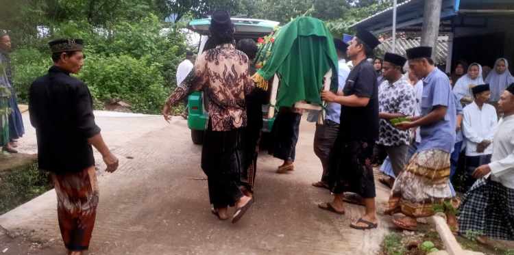 Ambulans MWCNU Pleret