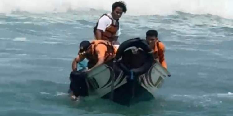 tim sar Pantai Sundak