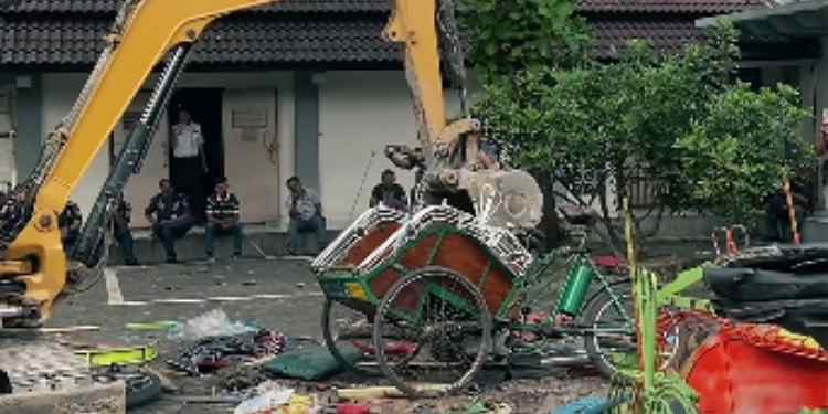 bentor dihancurkan